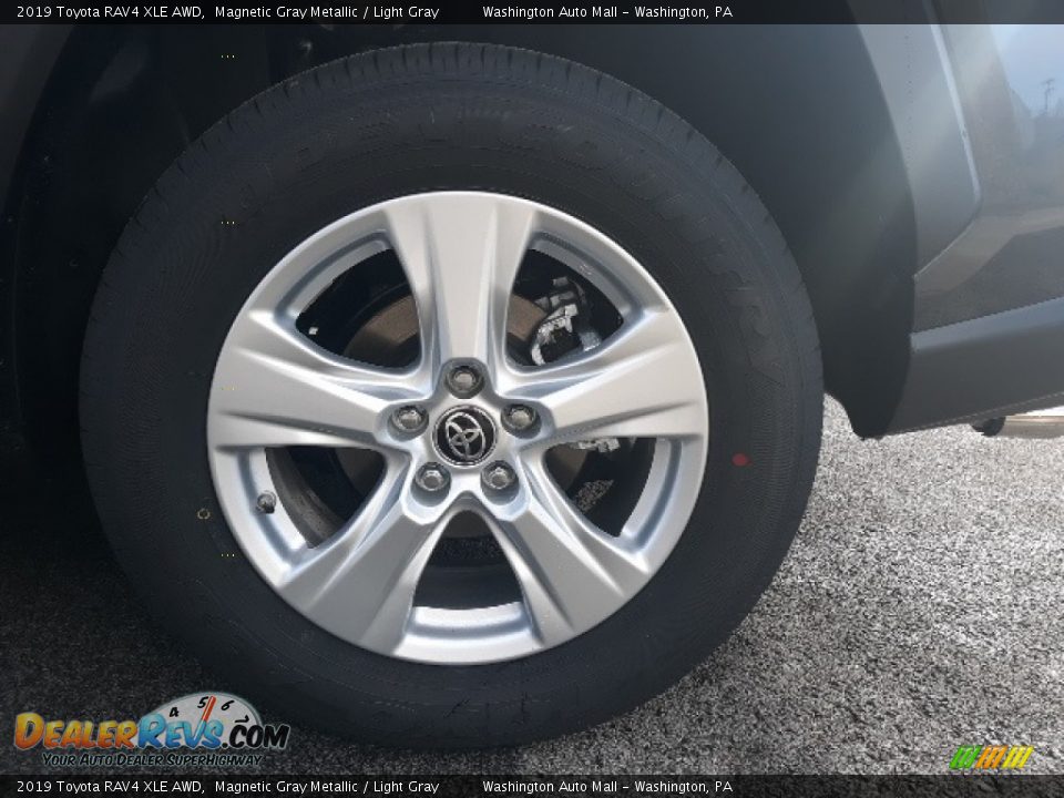2019 Toyota RAV4 XLE AWD Magnetic Gray Metallic / Light Gray Photo #9