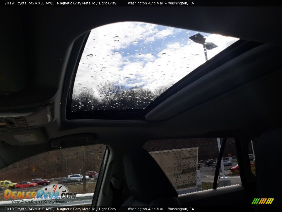 2019 Toyota RAV4 XLE AWD Magnetic Gray Metallic / Light Gray Photo #11