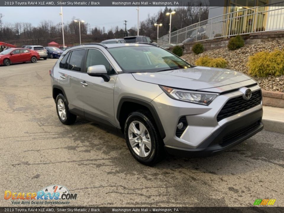 2019 Toyota RAV4 XLE AWD Silver Sky Metallic / Black Photo #1