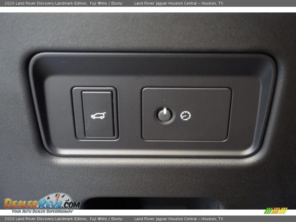 Controls of 2020 Land Rover Discovery Landmark Edition Photo #19