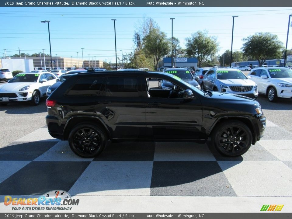 2019 Jeep Grand Cherokee Altitude Diamond Black Crystal Pearl / Black Photo #3