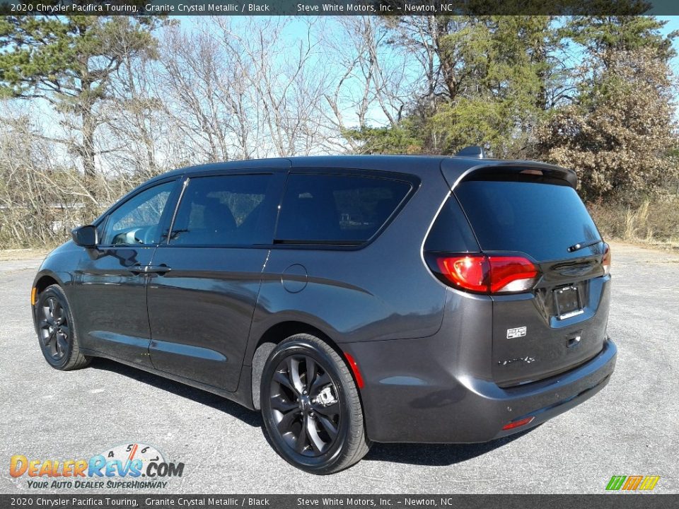 2020 Chrysler Pacifica Touring Granite Crystal Metallic / Black Photo #8
