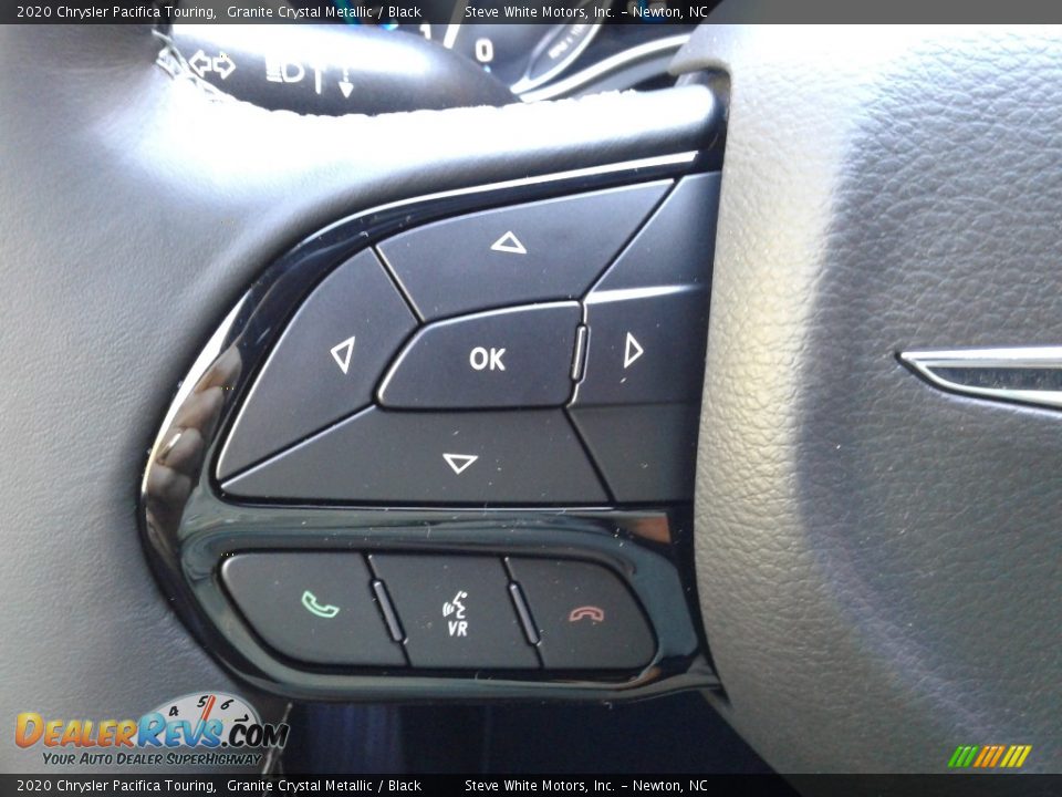 2020 Chrysler Pacifica Touring Granite Crystal Metallic / Black Photo #19