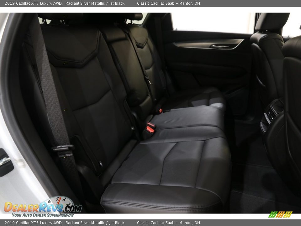 2019 Cadillac XT5 Luxury AWD Radiant Silver Metallic / Jet Black Photo #19