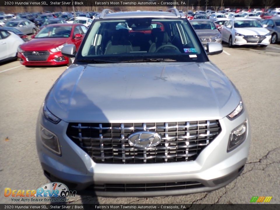 2020 Hyundai Venue SEL Stellar Silver / Black Photo #4