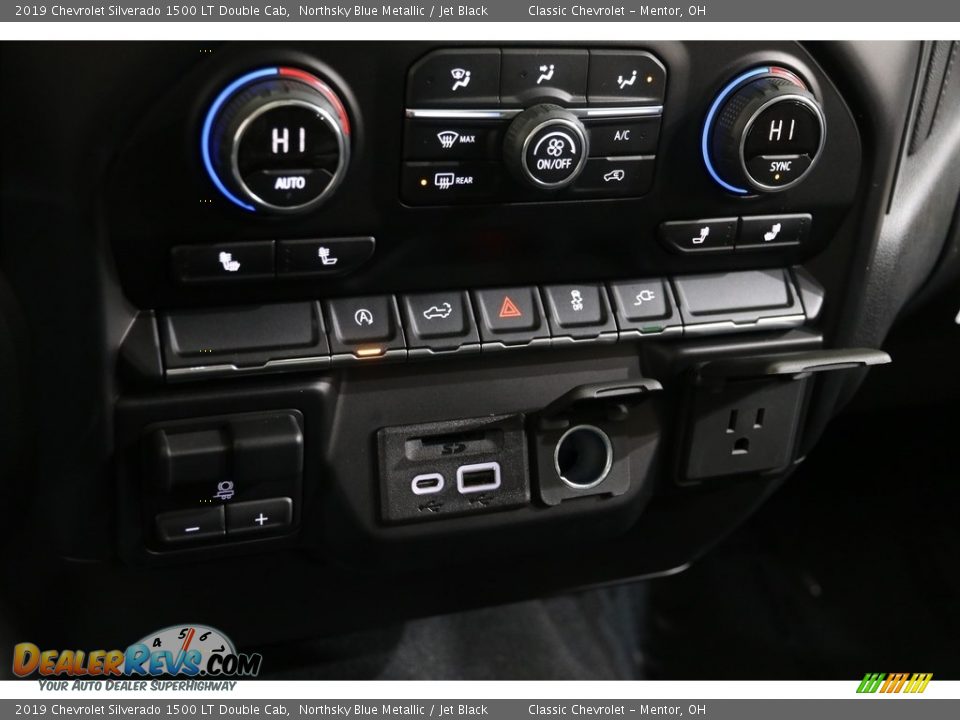 Controls of 2019 Chevrolet Silverado 1500 LT Double Cab Photo #15