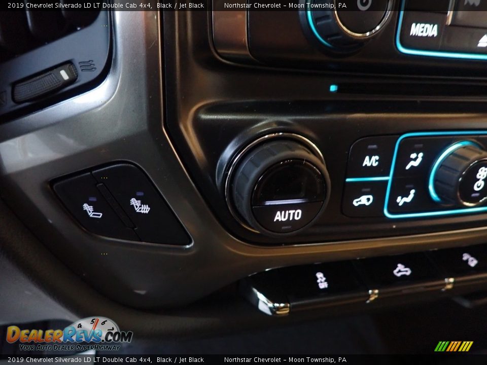 2019 Chevrolet Silverado LD LT Double Cab 4x4 Black / Jet Black Photo #18