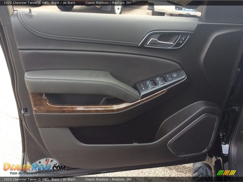 Door Panel of 2020 Chevrolet Tahoe LS 4WD Photo #10