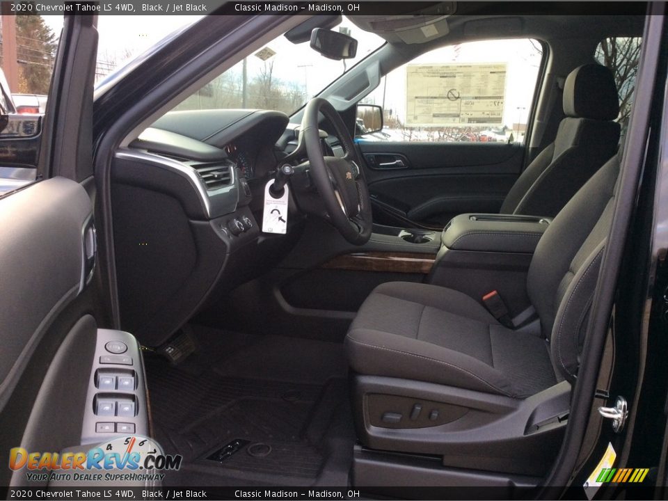 Front Seat of 2020 Chevrolet Tahoe LS 4WD Photo #11