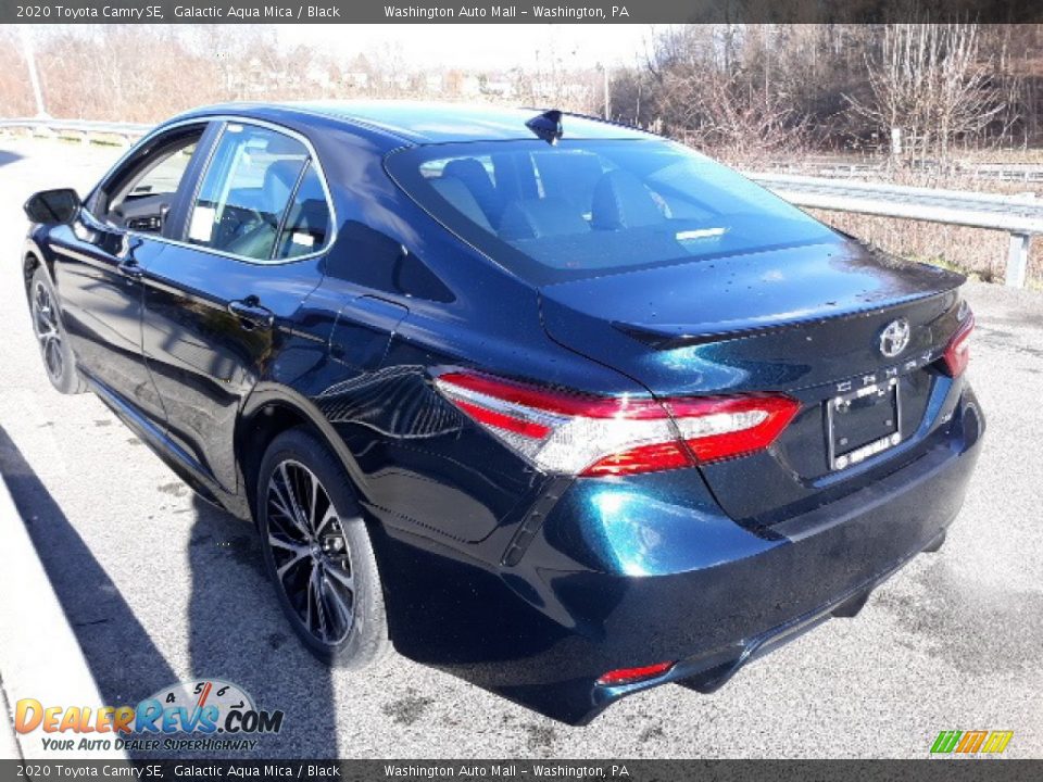 2020 Toyota Camry SE Galactic Aqua Mica / Black Photo #2