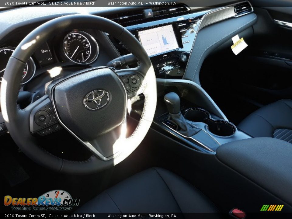 2020 Toyota Camry SE Galactic Aqua Mica / Black Photo #3