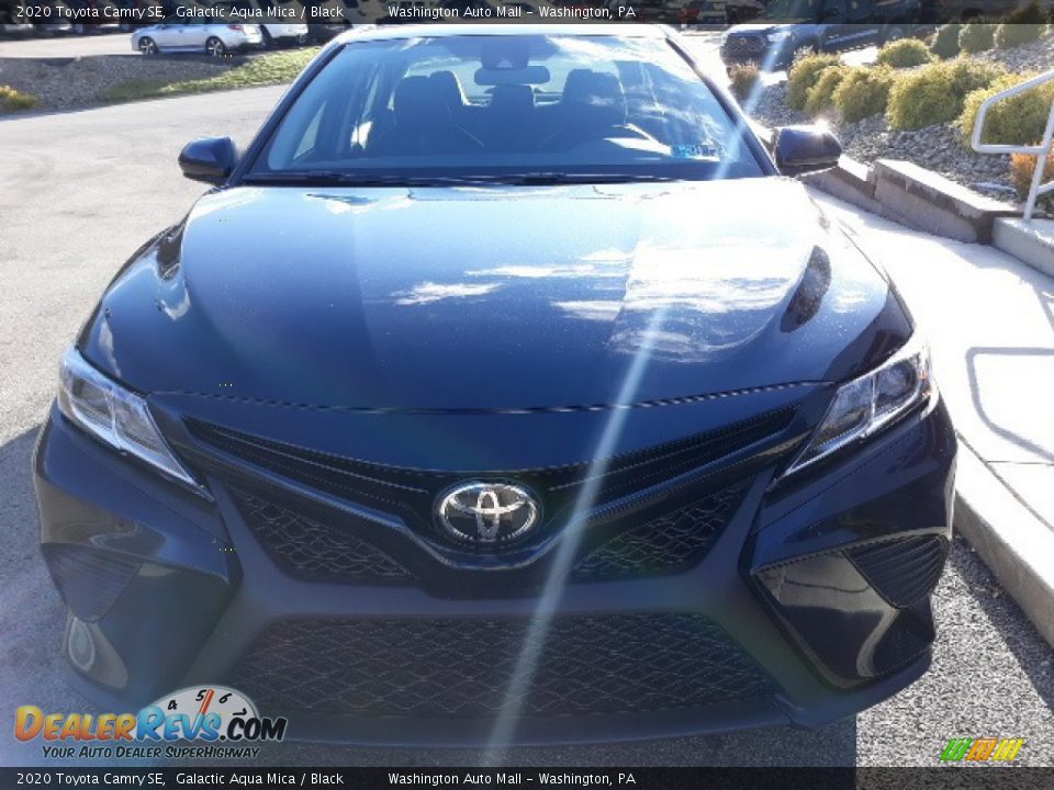 2020 Toyota Camry SE Galactic Aqua Mica / Black Photo #6