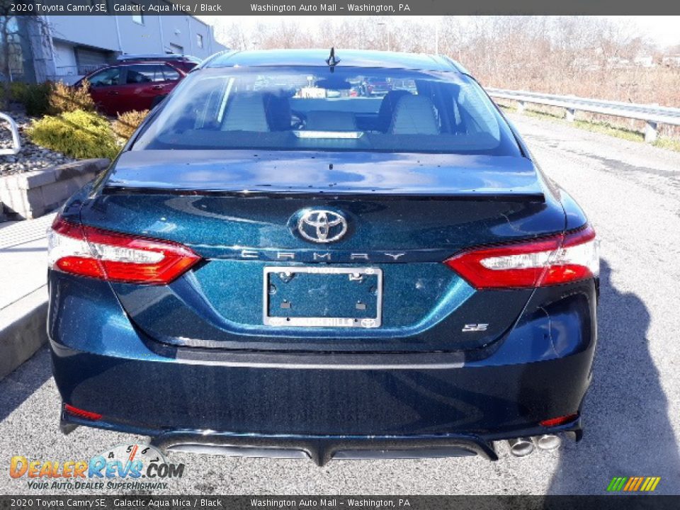 2020 Toyota Camry SE Galactic Aqua Mica / Black Photo #7