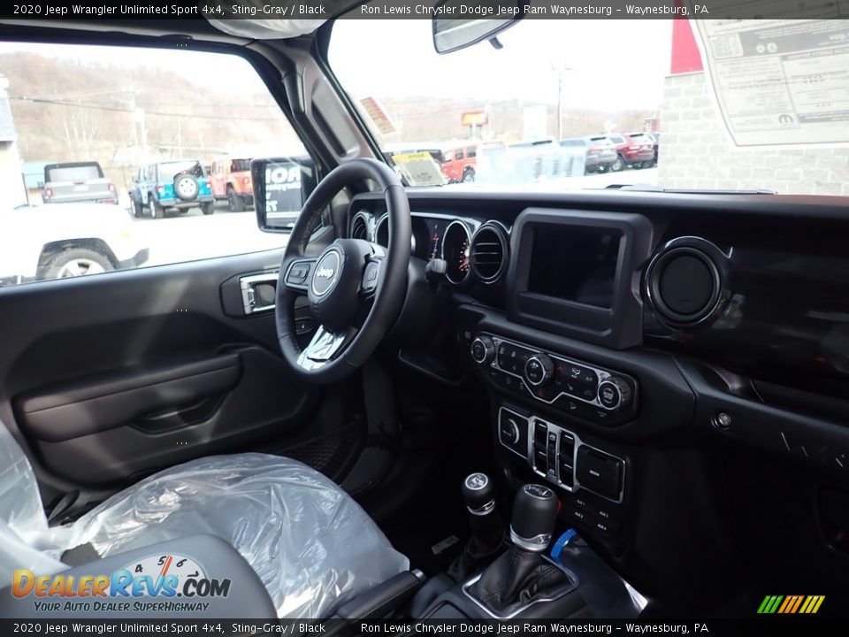 2020 Jeep Wrangler Unlimited Sport 4x4 Sting-Gray / Black Photo #11