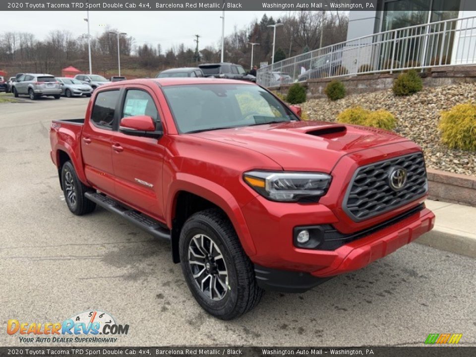 Front 3/4 View of 2020 Toyota Tacoma TRD Sport Double Cab 4x4 Photo #1