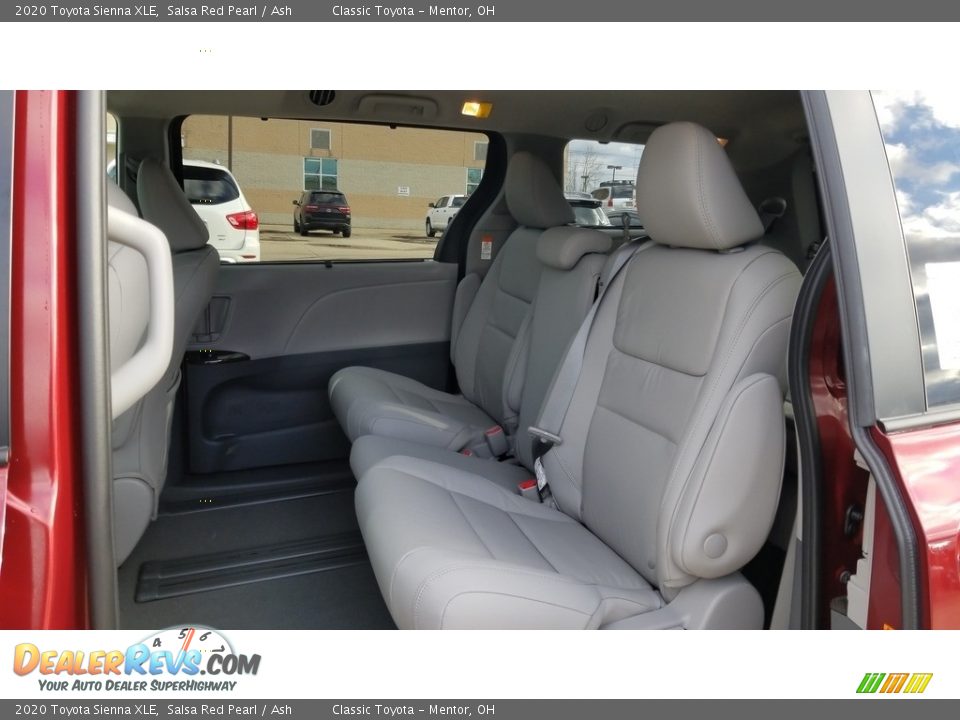 2020 Toyota Sienna XLE Salsa Red Pearl / Ash Photo #3