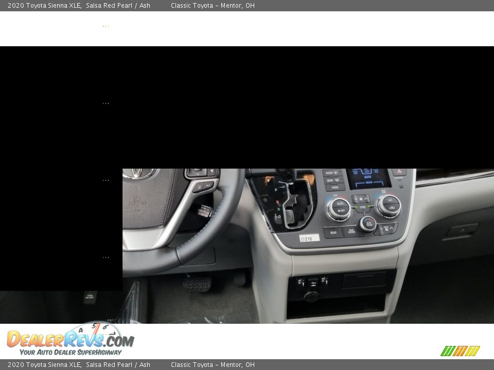 2020 Toyota Sienna XLE Salsa Red Pearl / Ash Photo #4