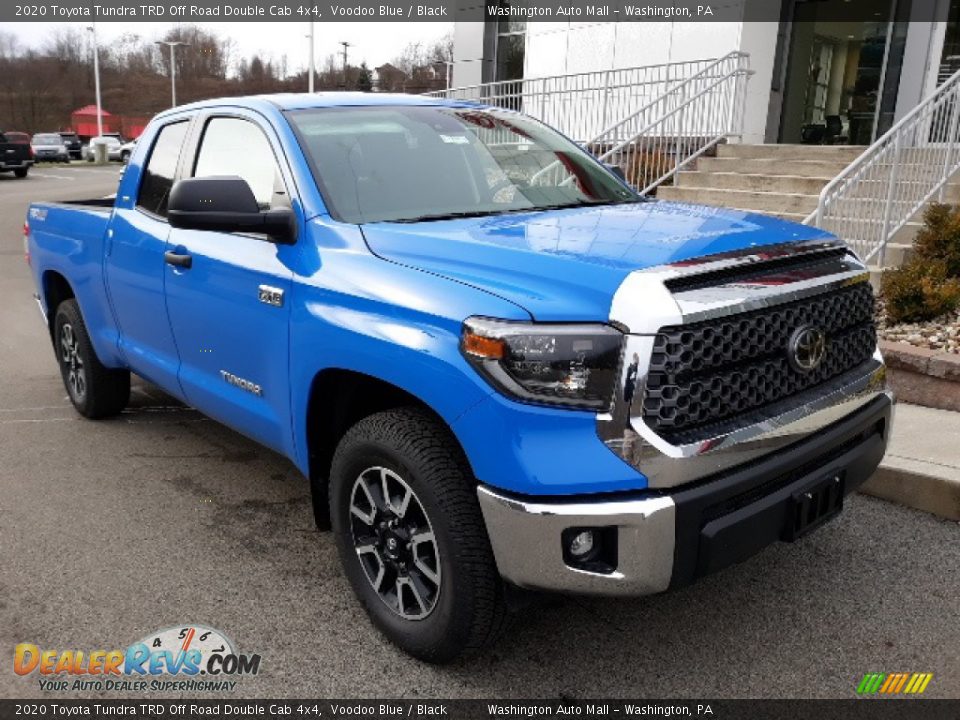 Front 3/4 View of 2020 Toyota Tundra TRD Off Road Double Cab 4x4 Photo #1