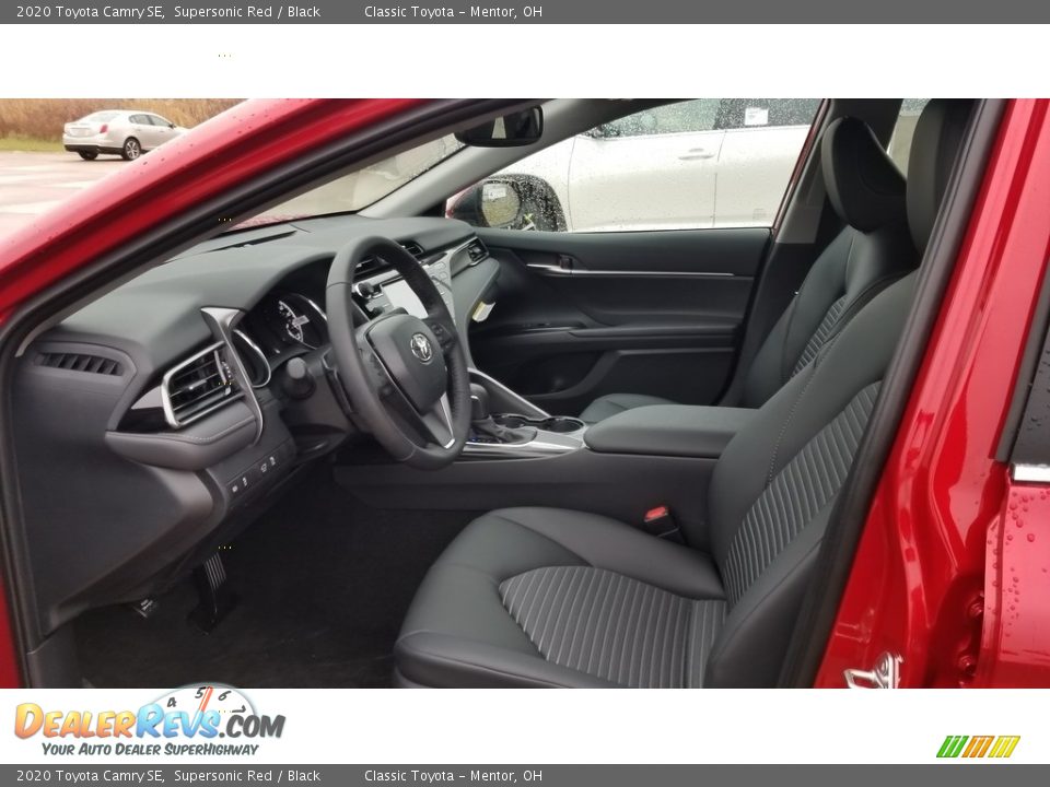 Front Seat of 2020 Toyota Camry SE Photo #2