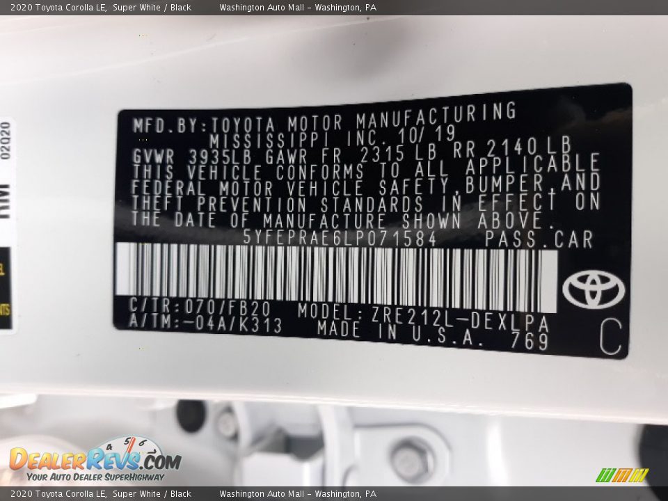 2020 Toyota Corolla LE Super White / Black Photo #11