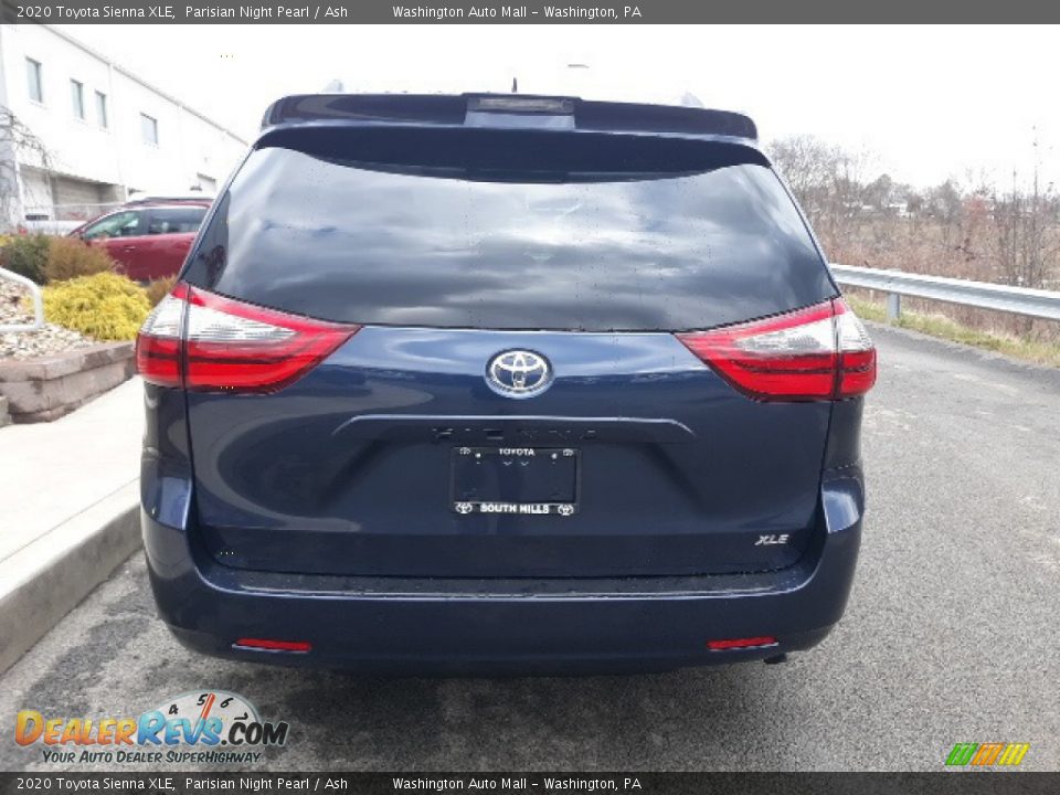 2020 Toyota Sienna XLE Parisian Night Pearl / Ash Photo #4