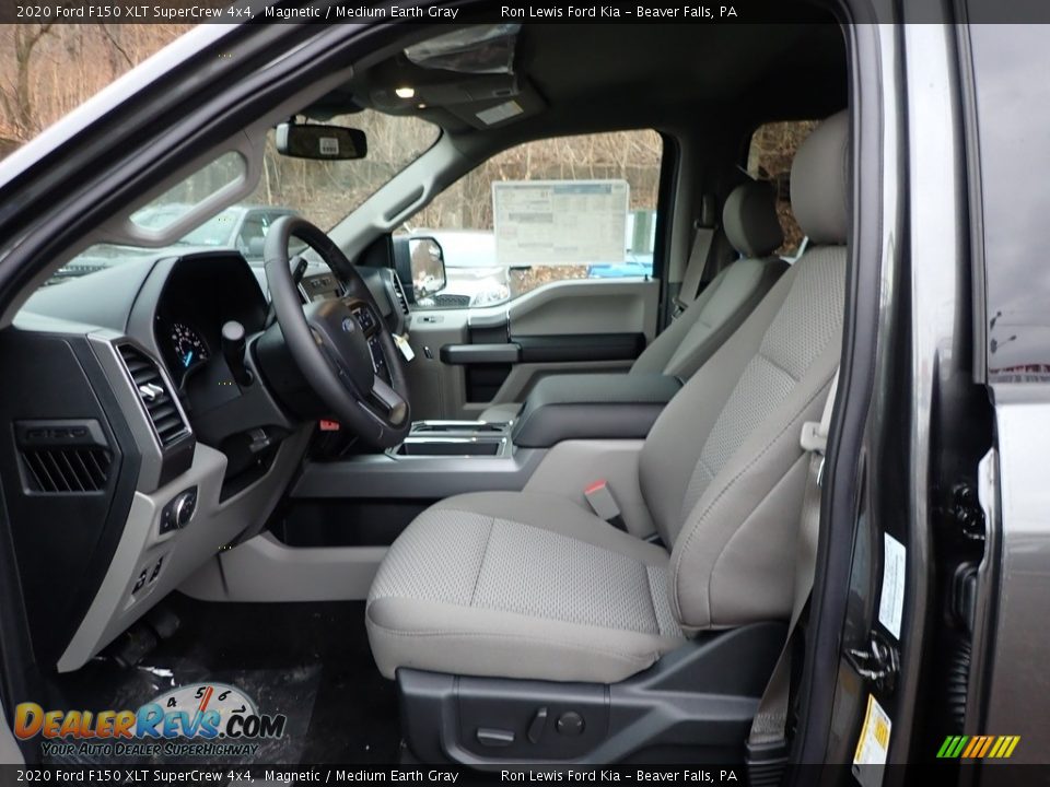 Front Seat of 2020 Ford F150 XLT SuperCrew 4x4 Photo #11