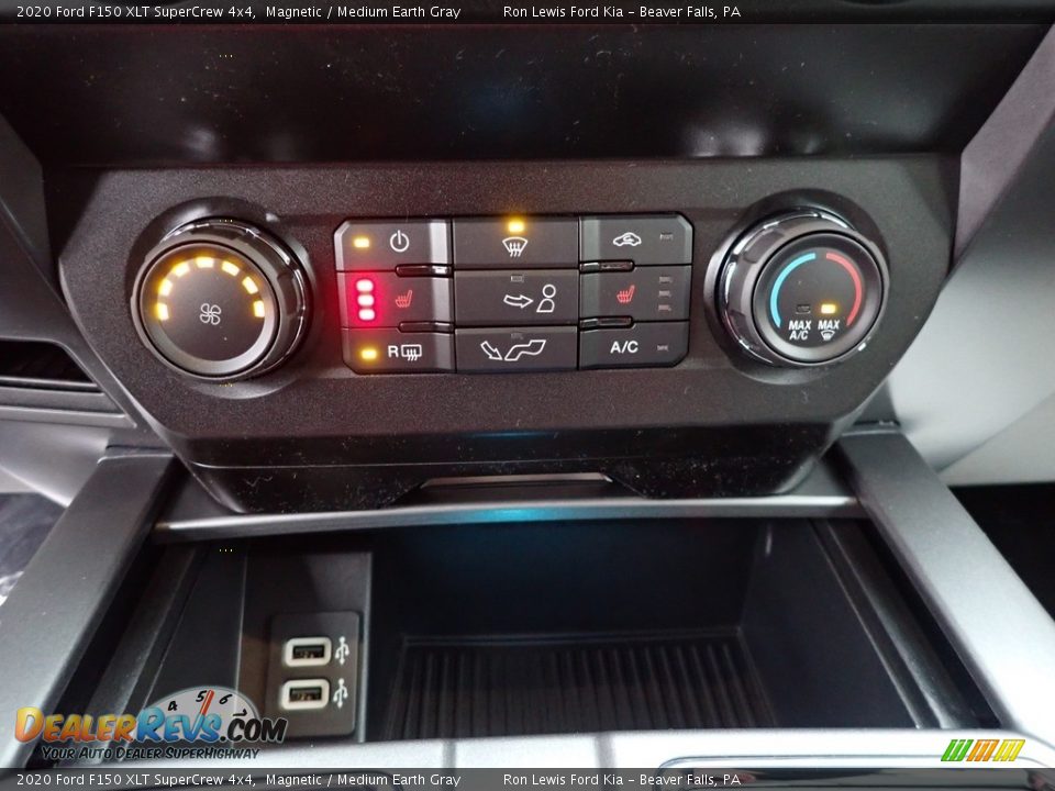 Controls of 2020 Ford F150 XLT SuperCrew 4x4 Photo #17