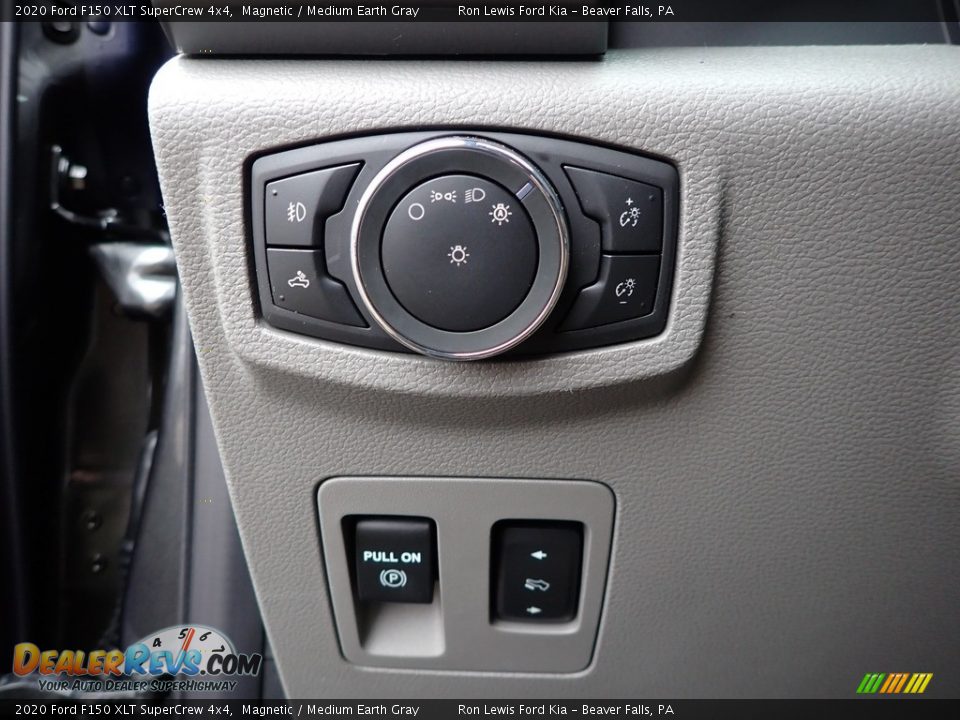 Controls of 2020 Ford F150 XLT SuperCrew 4x4 Photo #20