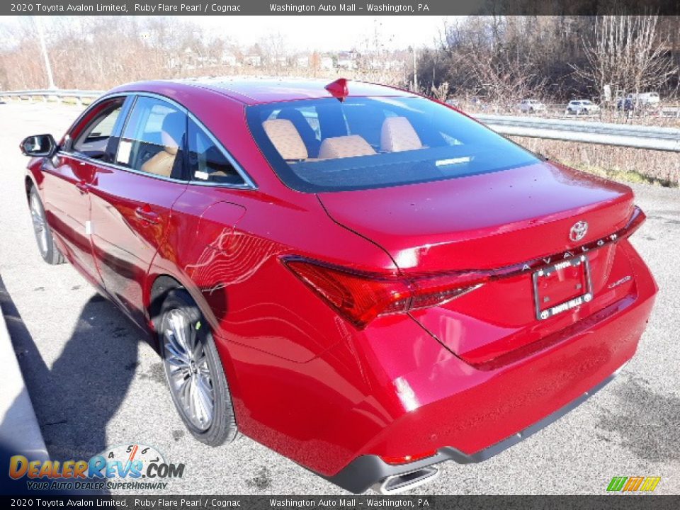 2020 Toyota Avalon Limited Ruby Flare Pearl / Cognac Photo #2