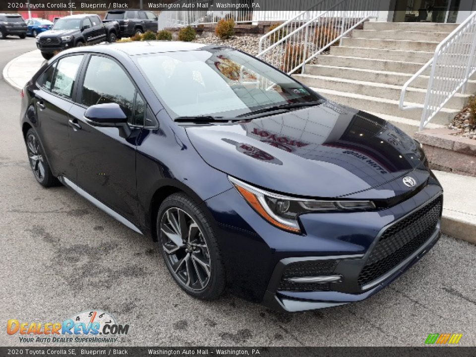 Front 3/4 View of 2020 Toyota Corolla SE Photo #1