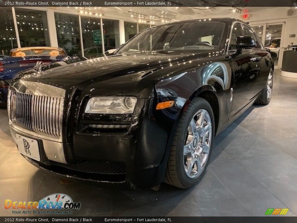 Front 3/4 View of 2012 Rolls-Royce Ghost  Photo #6