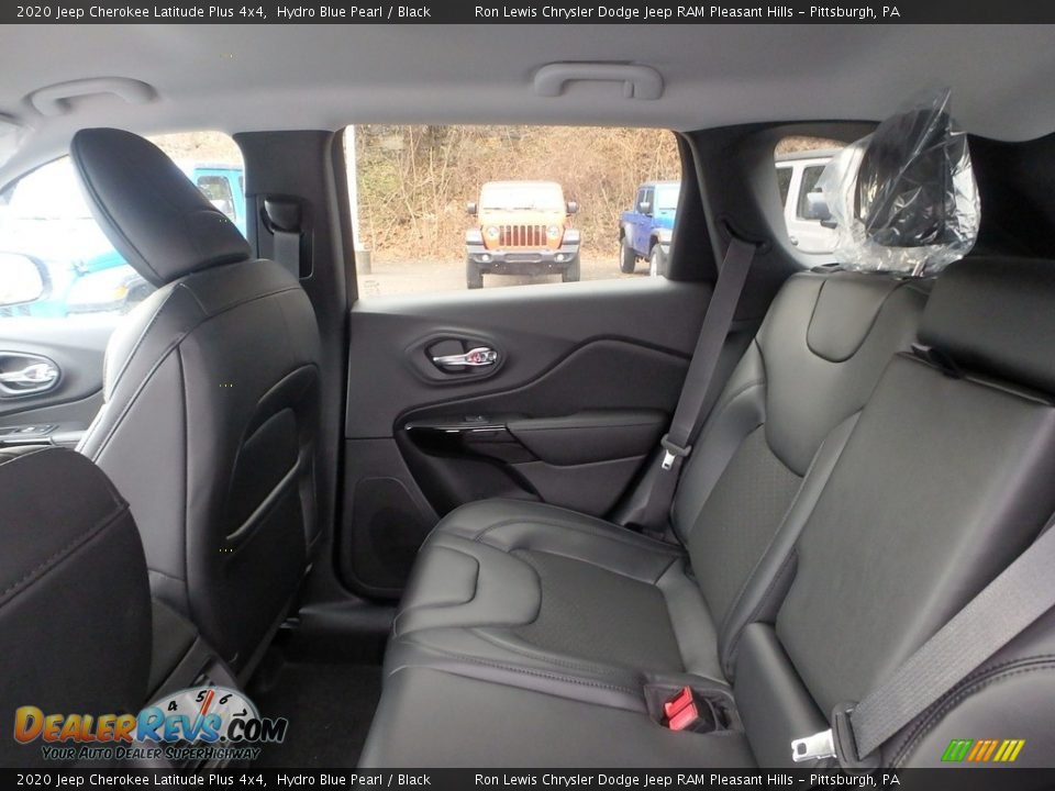 2020 Jeep Cherokee Latitude Plus 4x4 Hydro Blue Pearl / Black Photo #12