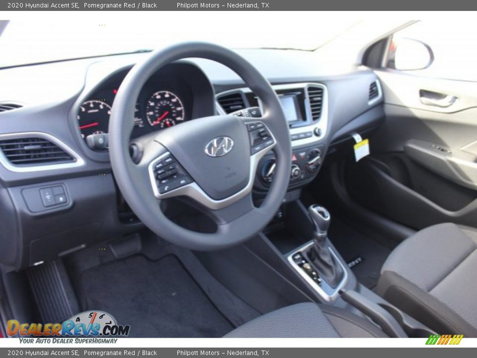 2020 Hyundai Accent SE Pomegranate Red / Black Photo #11