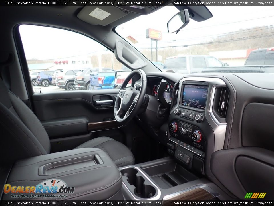 2019 Chevrolet Silverado 1500 LT Z71 Trail Boss Crew Cab 4WD Silver Ice Metallic / Jet Black Photo #11