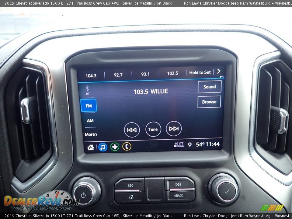 Controls of 2019 Chevrolet Silverado 1500 LT Z71 Trail Boss Crew Cab 4WD Photo #16