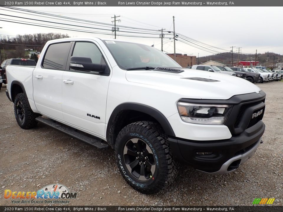 Front 3/4 View of 2020 Ram 1500 Rebel Crew Cab 4x4 Photo #7