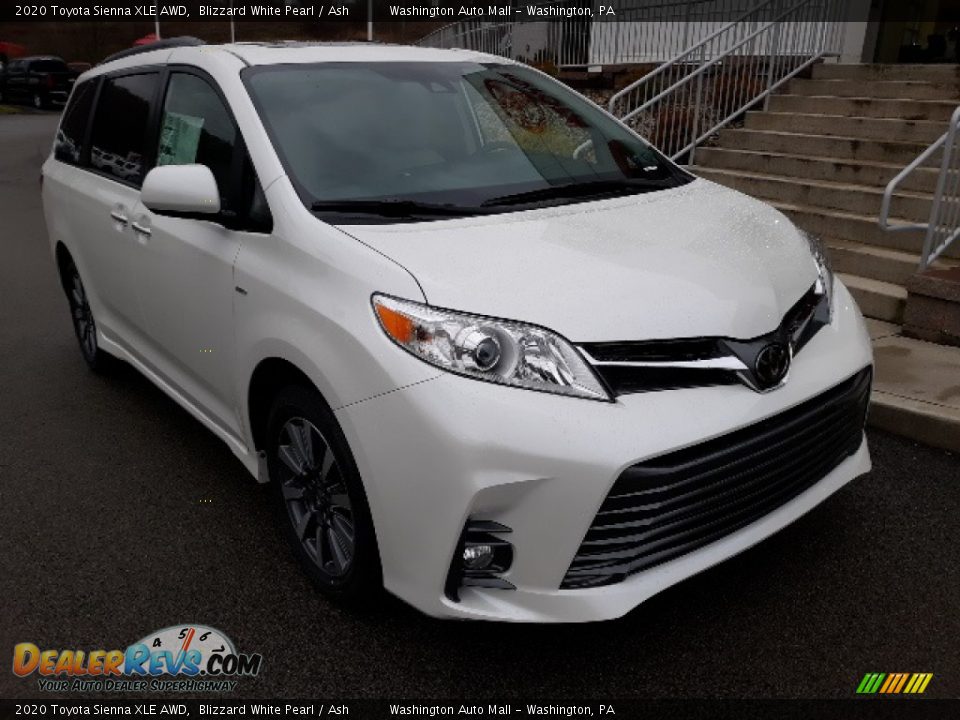 2020 Toyota Sienna XLE AWD Blizzard White Pearl / Ash Photo #1