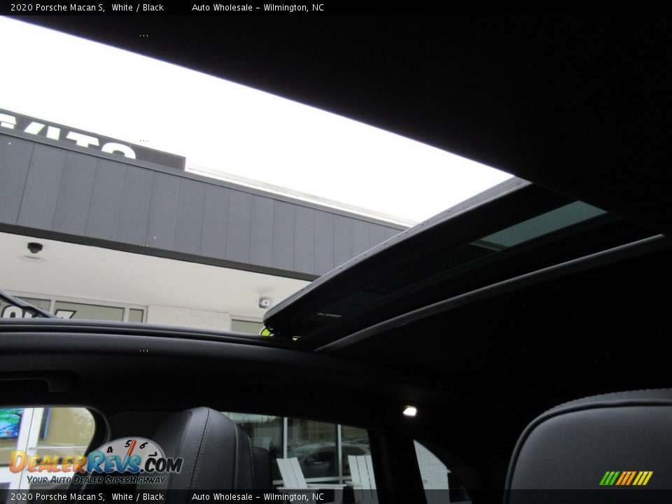 2020 Porsche Macan S White / Black Photo #14