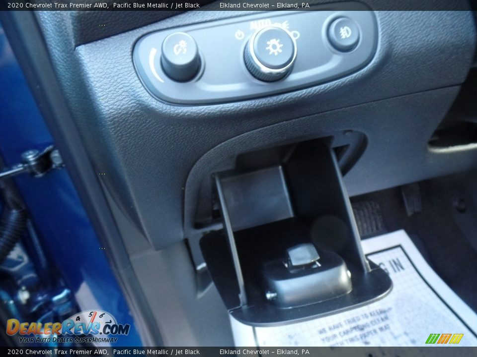 2020 Chevrolet Trax Premier AWD Pacific Blue Metallic / Jet Black Photo #24