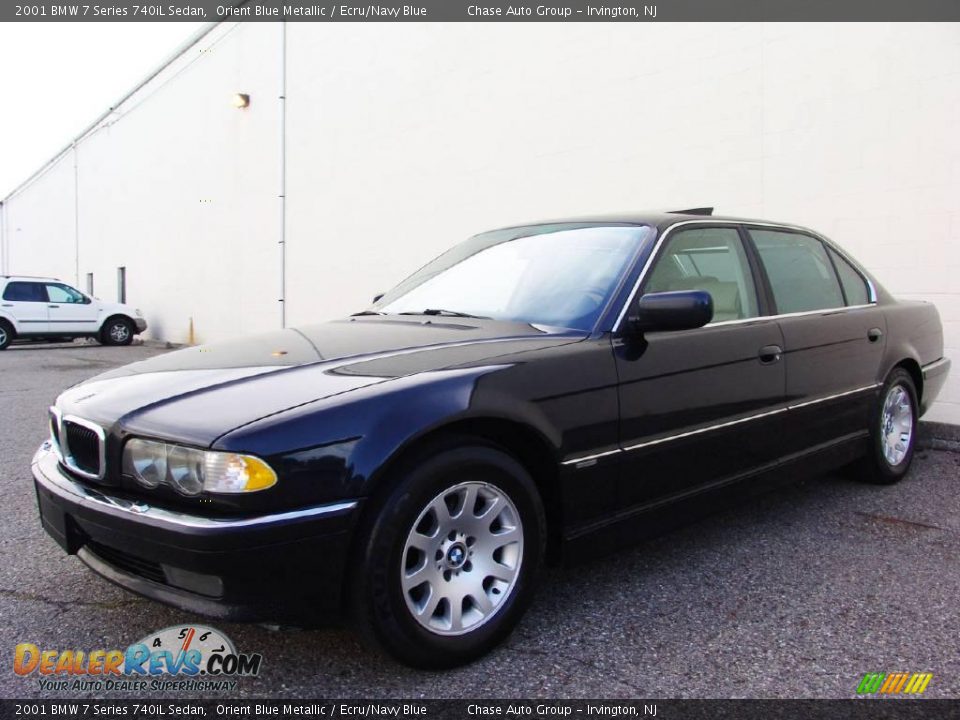2001 BMW 7 Series 740iL Sedan Orient Blue Metallic / Ecru/Navy Blue Photo #6