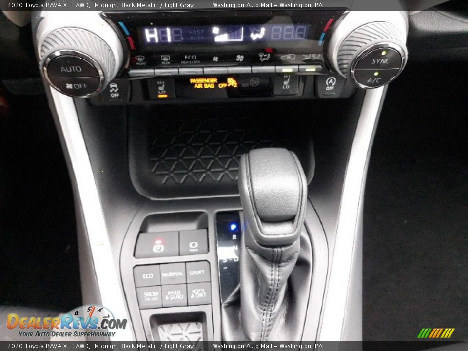 2020 Toyota RAV4 XLE AWD Midnight Black Metallic / Light Gray Photo #8