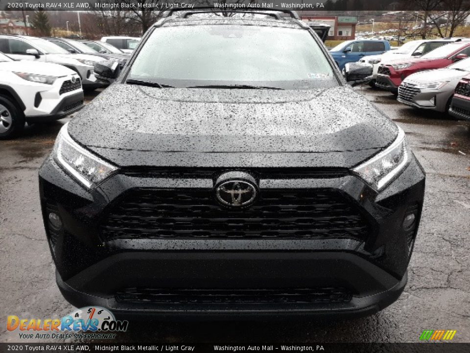 2020 Toyota RAV4 XLE AWD Midnight Black Metallic / Light Gray Photo #14