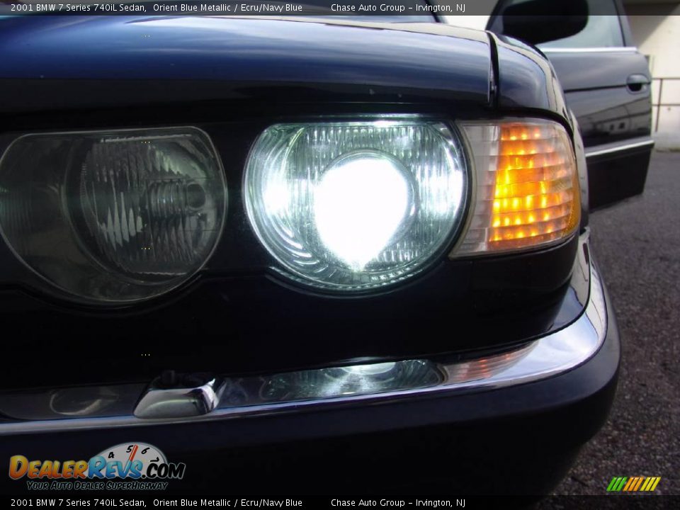 2001 BMW 7 Series 740iL Sedan Orient Blue Metallic / Ecru/Navy Blue Photo #15
