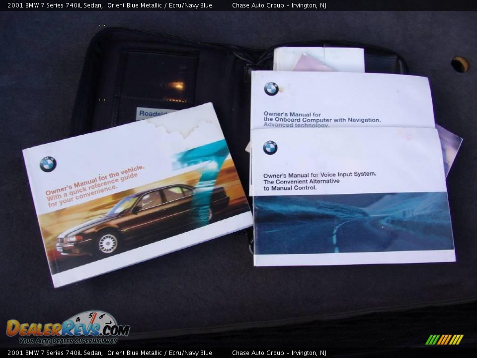 2001 BMW 7 Series 740iL Sedan Orient Blue Metallic / Ecru/Navy Blue Photo #19