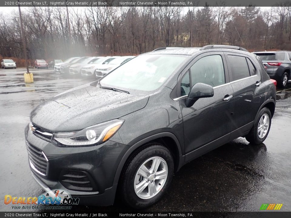 Front 3/4 View of 2020 Chevrolet Trax LT Photo #1