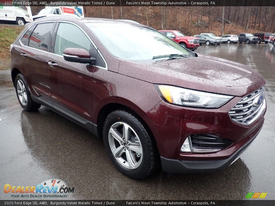 Front 3/4 View of 2020 Ford Edge SEL AWD Photo #3