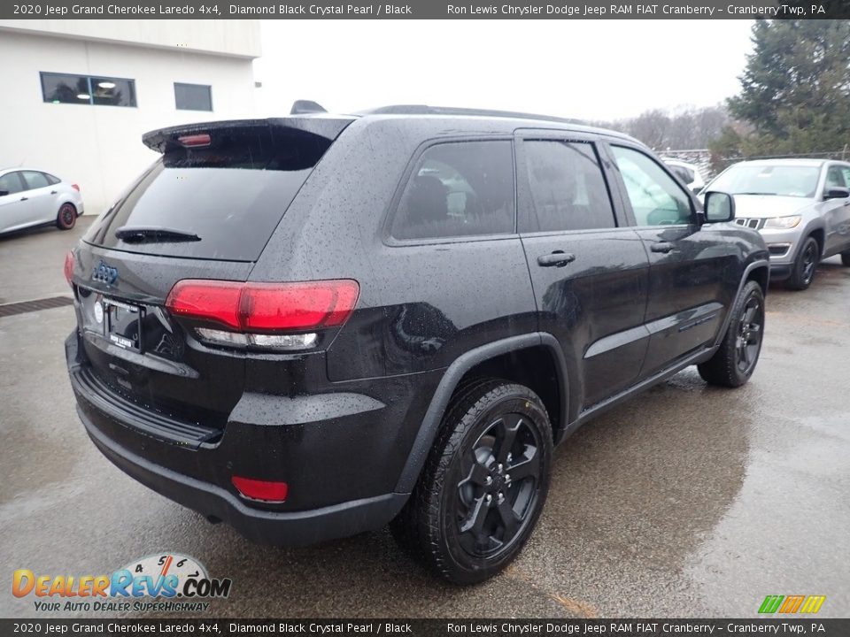 2020 Jeep Grand Cherokee Laredo 4x4 Diamond Black Crystal Pearl / Black Photo #5
