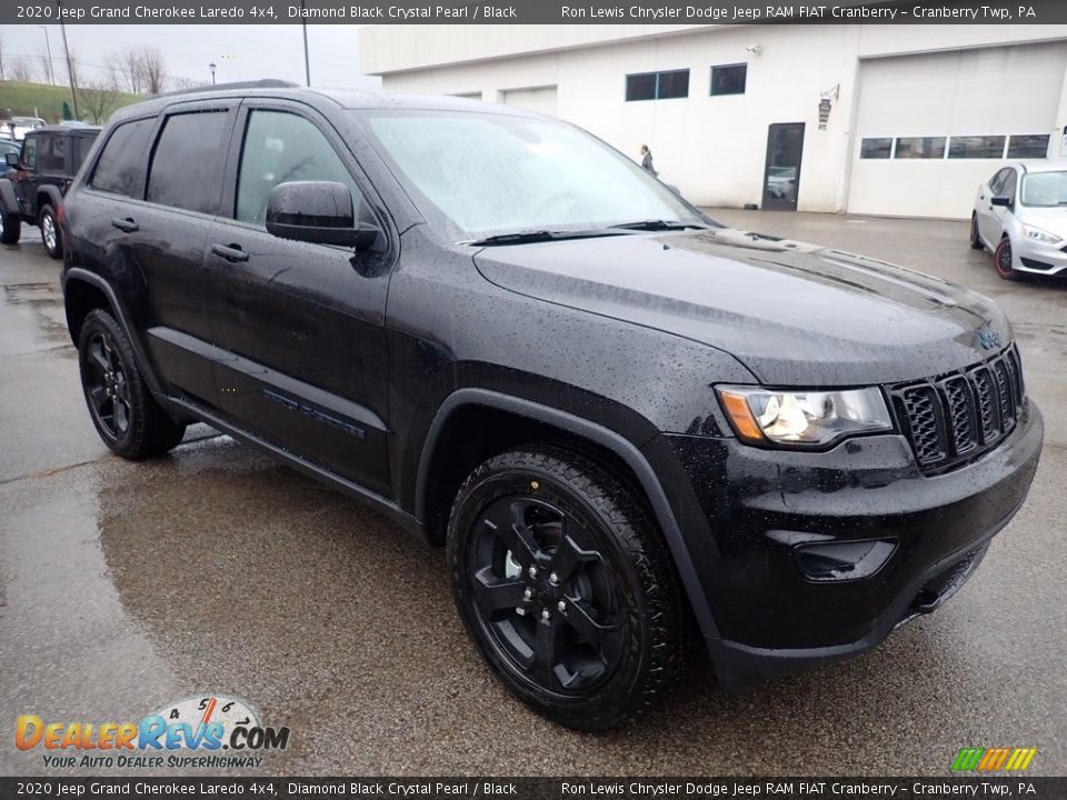 2020 Jeep Grand Cherokee Laredo 4x4 Diamond Black Crystal Pearl / Black Photo #7