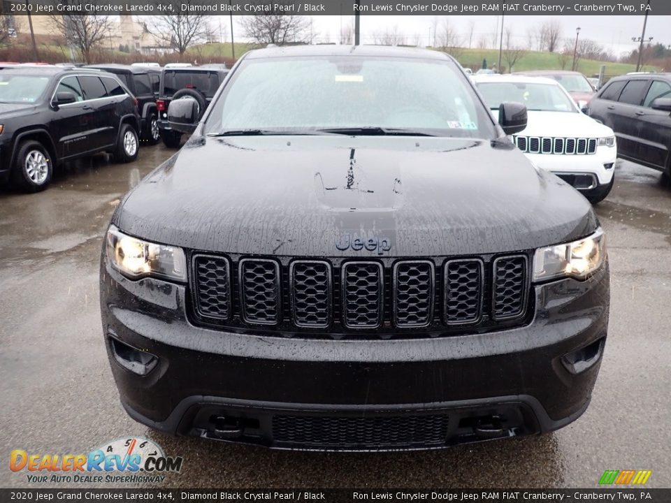 2020 Jeep Grand Cherokee Laredo 4x4 Diamond Black Crystal Pearl / Black Photo #8