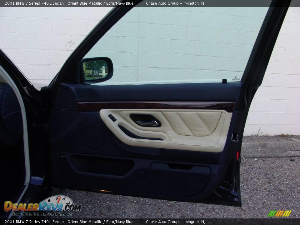 2001 BMW 7 Series 740iL Sedan Orient Blue Metallic / Ecru/Navy Blue Photo #24